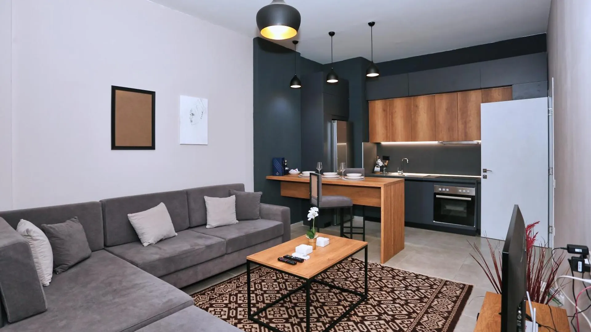 Luxurious Apartment Square 21 Tirana