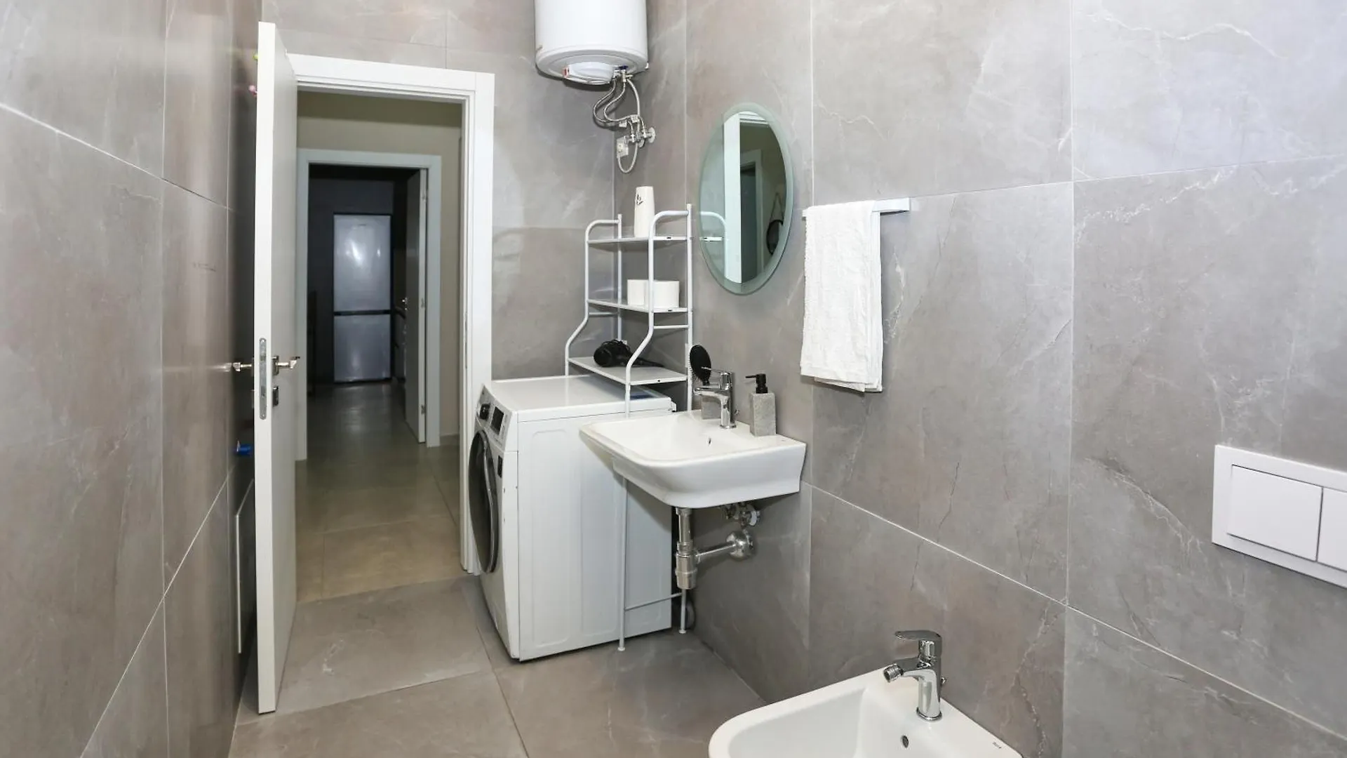 Luxurious Apartment Square 21 Tirana